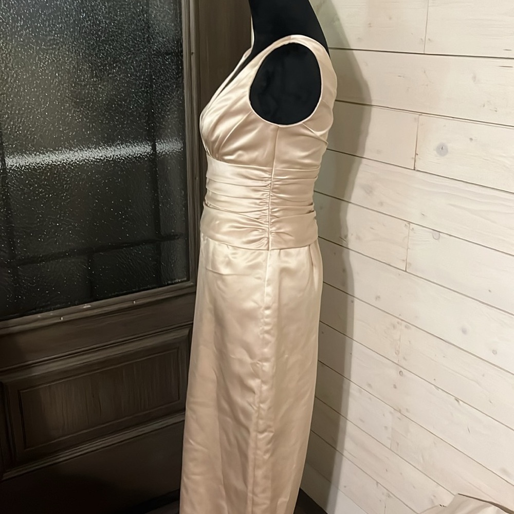 NWT Champagne Sleeveless Bridesmaid/Prom Dress Long - Picture 3 of 7